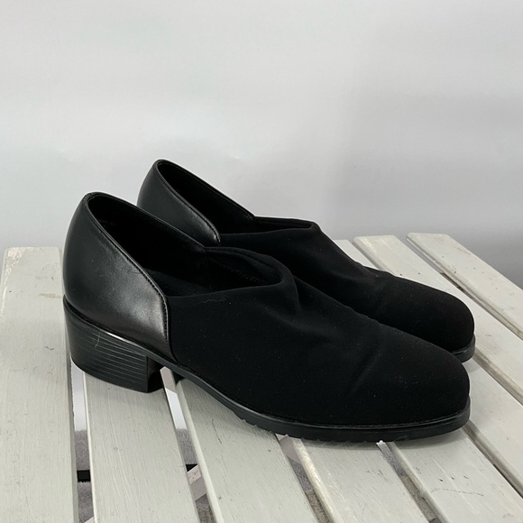 Munro Shoes - Munro uSA Traveler Comfort Classic Black Comfort Loafers Shoes 7.5